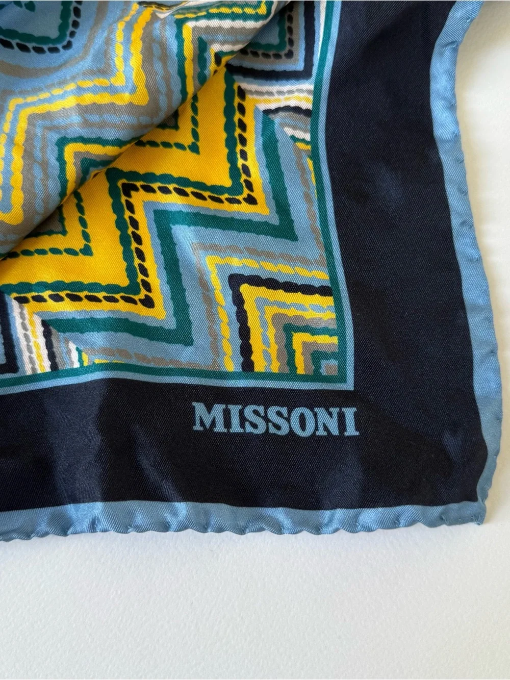 Missoni Zigzag Silk Scarf. 100% Silk. Brand New. Made in Italy. Multicoloured.